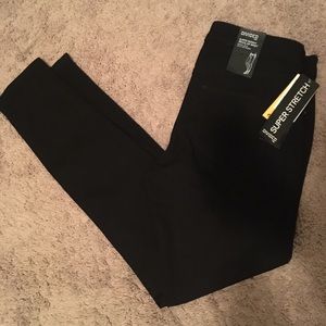🆕 H&M Super Stretch Jeans - NWT